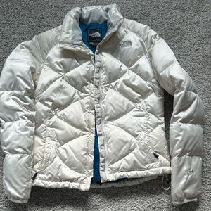 The North Face Womens Aconcagua Puffer Jacket Size  XS 550 Goose Down Coat